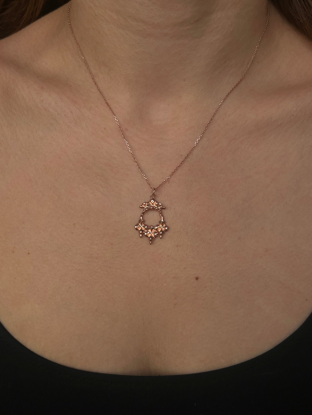 Eski Dünyalar Kolye